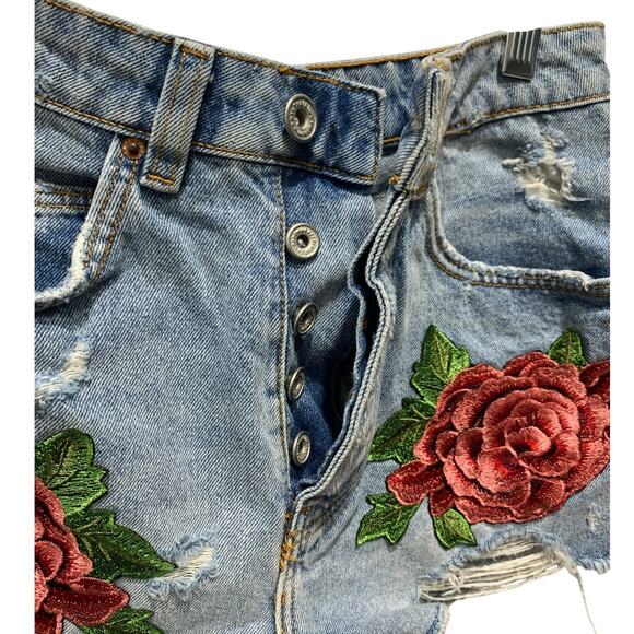 Trafaluc by Zara Women's Size 0 Blue Denim Jean Shorts Floral Embroidered summer - Picture 4 of 4
